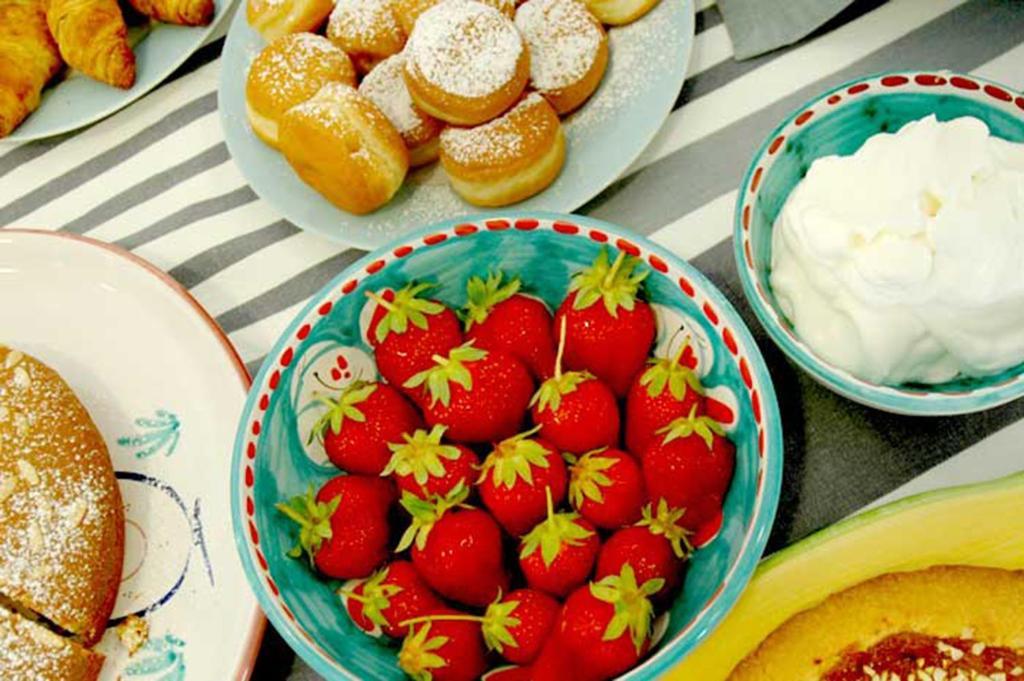Maree Hotel تْشيزيناتيكو الغرفة الصورة