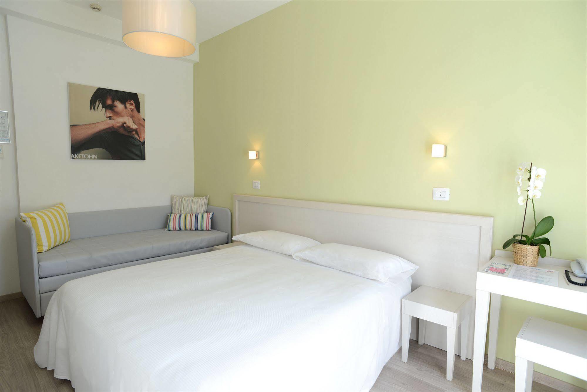 Maree Hotel تْشيزيناتيكو المظهر الخارجي الصورة