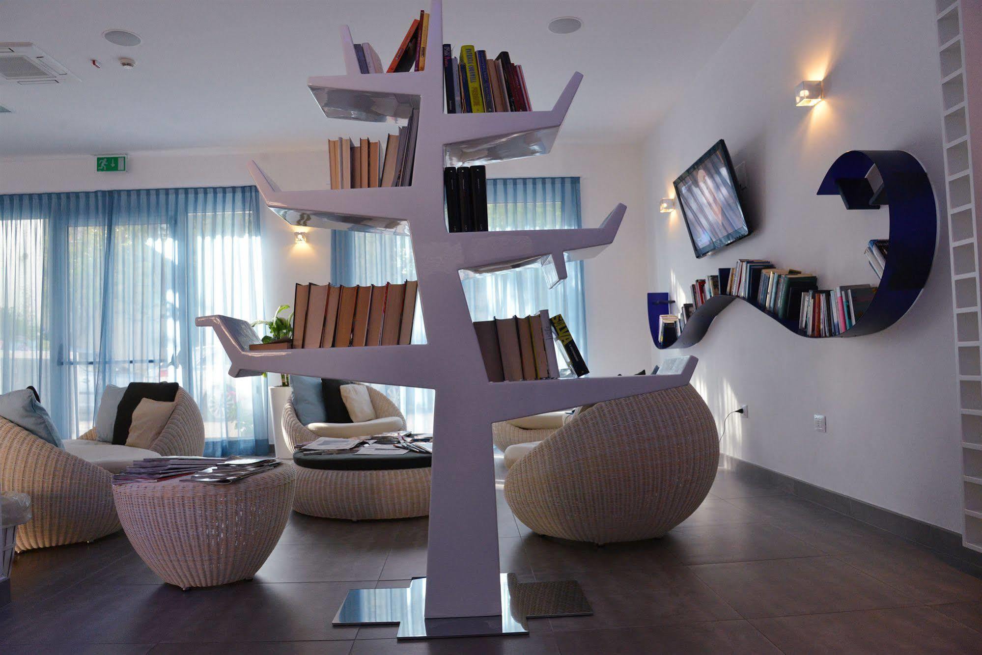 Maree Hotel تْشيزيناتيكو المظهر الخارجي الصورة